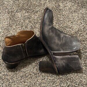 Bedstu Leather Yell Ankle Booties